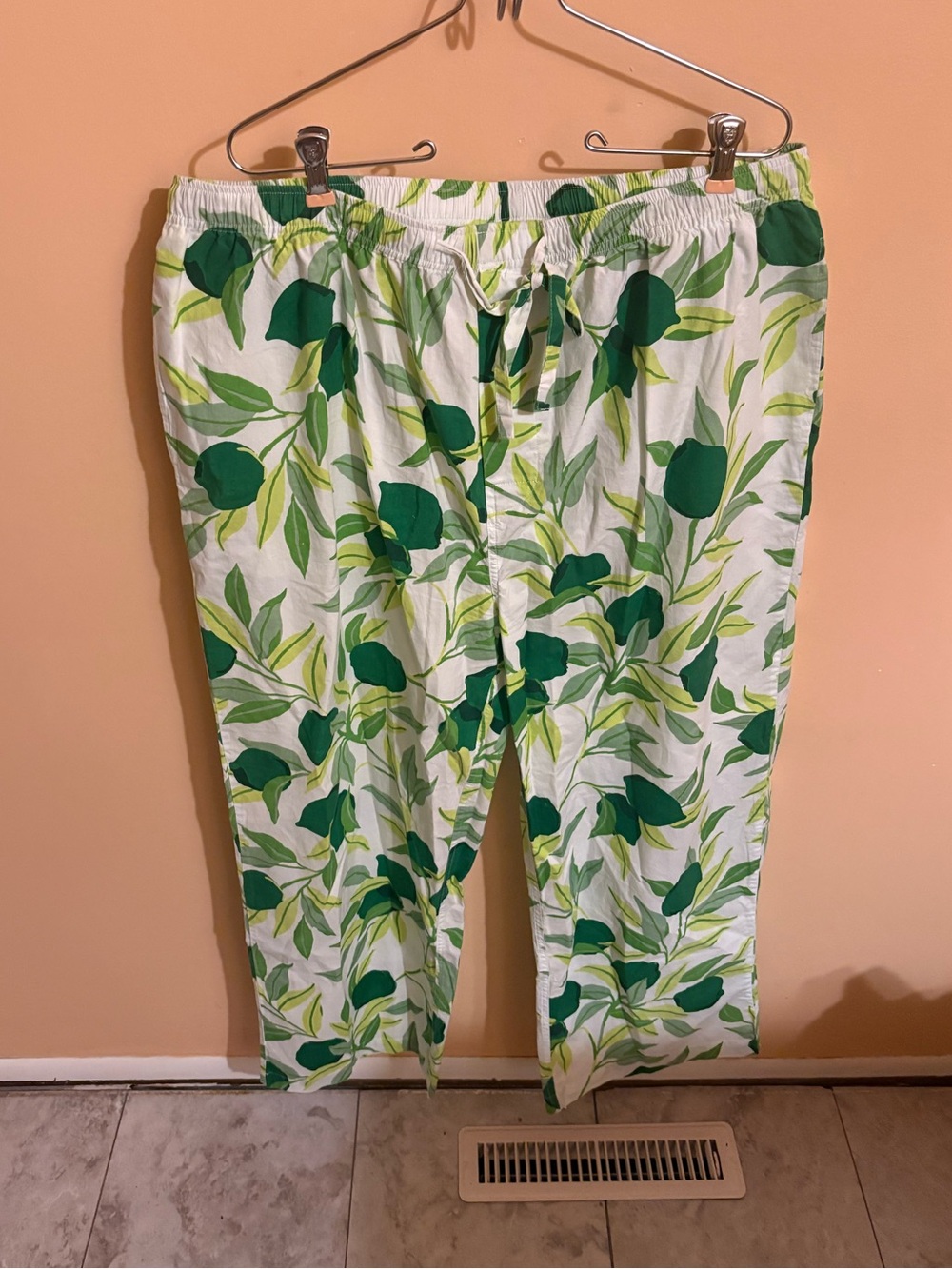 Printfresh white & green leaf print pajama pants